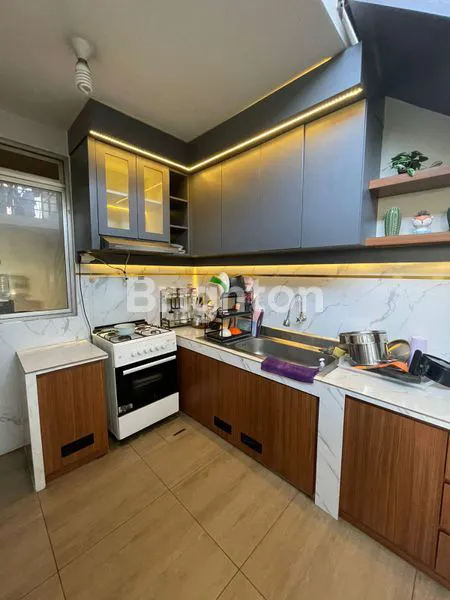 image RUMAH 2 LT FULL FURNISHED DI TATAR RATNASASIH (6)