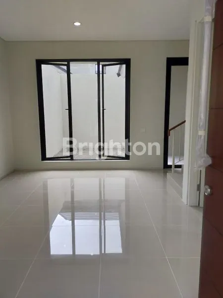 image RUMAH NORTHWEST LAKE CITRALAND 2 LANTAI LOKASI STRATEGIS (1)