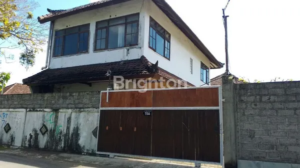 image VILLA NYAMAN FULL FURNISHED DI TAMAN GRIYA JIMBARAN – LOKASI STRATEGIS, SIAP HUNI & INVESTASI! (1)