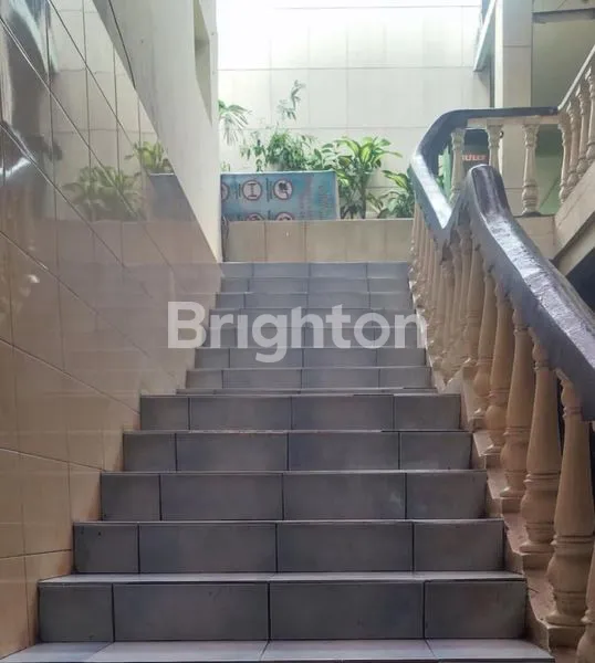 image JUAL CEPAT DAN MURAH BUAT USAHA,ASRAMA  HOTEL MASIH BEROPRASI DI JL..RAYA DEWI SARTIKA (6)