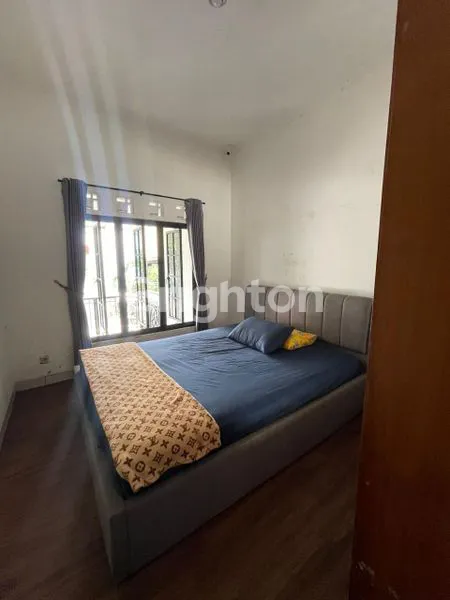 image RUMAH BAGUS 2,5 LT+FULL FURNISHED, SIAP HUNI & RUMAH DALAM KOMP DI LINGK SEJUK DI CIHANJUANG BANDUNG BARAT (6)