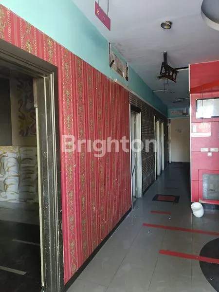 image RUKO 3 LANTAI STRATEGIS DI JALAN RAYA KUTA (7)