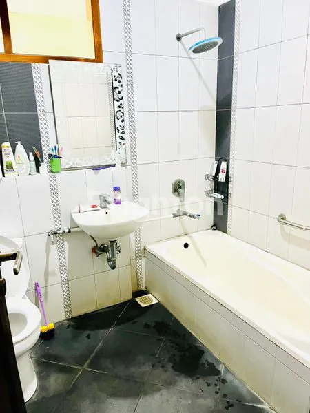 image RUMAH BAGUS SIAP HUNI+TAMAN & SANGAT TERAWAT (8)