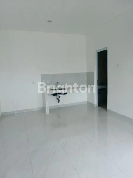 image RUMAH BARU 2 LANTAI MERUYA HOEK JAKARTA BARAT UNDER 2M HOEK (3)