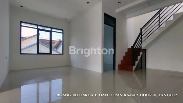 image RUMAH SIAP HUNI TERLETAK DI CLUSTER YANG NYAMAN & AMAN (2)