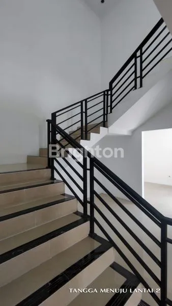 image RUMAH SIAP HUNI TERLETAK DI CLUSTER YANG NYAMAN & AMAN (5)