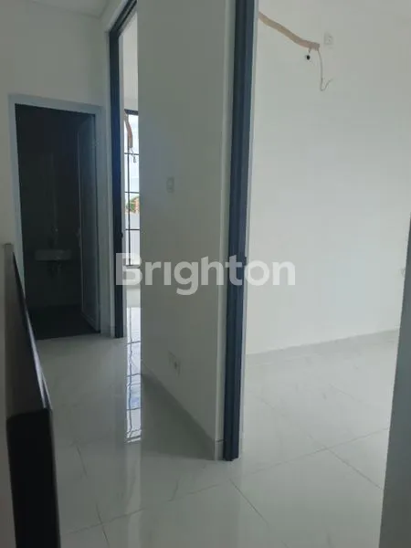 image RUMAH BARU 2 LANTAI MERUYA HOEK JAKARTA BARAT UNDER 2M HOEK (7)