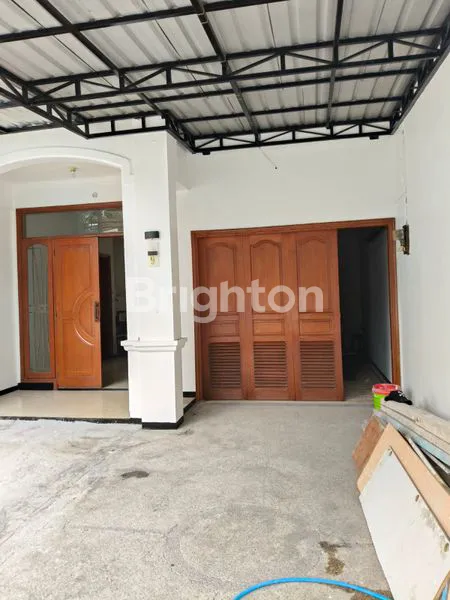 image RUMAH 2 LANTAI DUKUH KUPANG TIMUR (2)