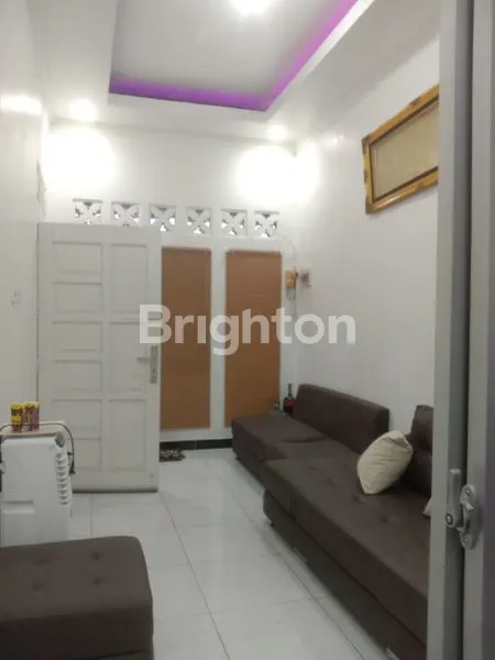 image RUMAH BAGUS SIAP HUNI 2 LANTAI (2)