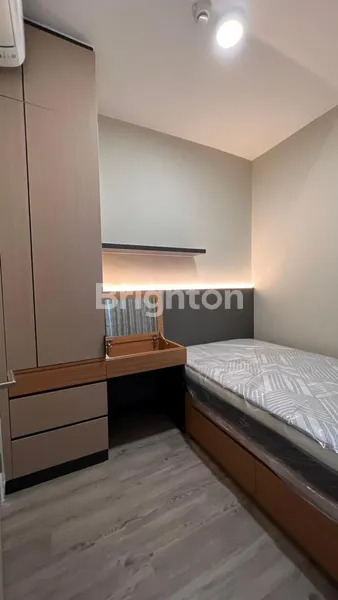 image DIJUAL APARTEMEN SPRINGLAKE VIEW SUMMARECON BEKASI – TOWER FREESIA, 2BR, HARGA TERBAIK! (6)