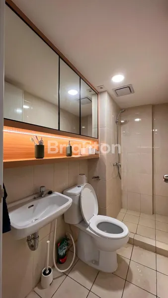 image DIJUAL APARTEMEN SPRINGLAKE VIEW SUMMARECON BEKASI – TOWER FREESIA, 2BR, HARGA TERBAIK! (8)