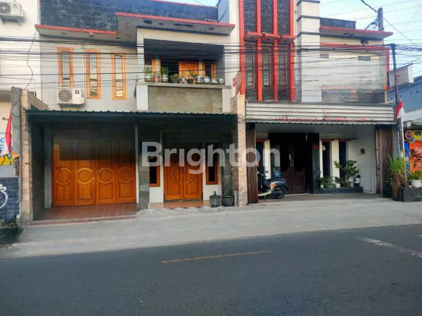 image RUMAH 2LT LOKASI STRATEGIS PINGGIR JALAN MONJALI NGAGLIK (6)