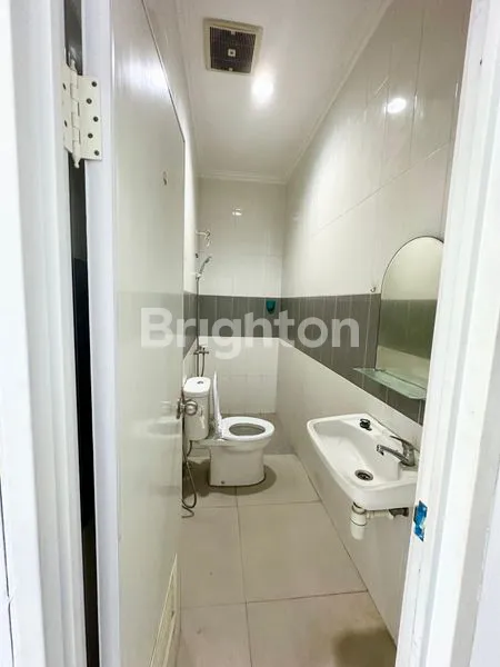 image RUMAH SIAP HUNI 2,5 LANTAI DURI KEPA KEBON JERUK JAKARTA BARAT (6)