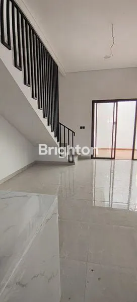 image RUMAH BARU 3 LANTAI JL ASEM , DEKAT TANJUNG DUREN DURI KEPA JAKBAR  (4)