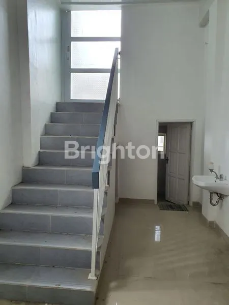 image RUMAH HOOK 2 LANTAI  (7)