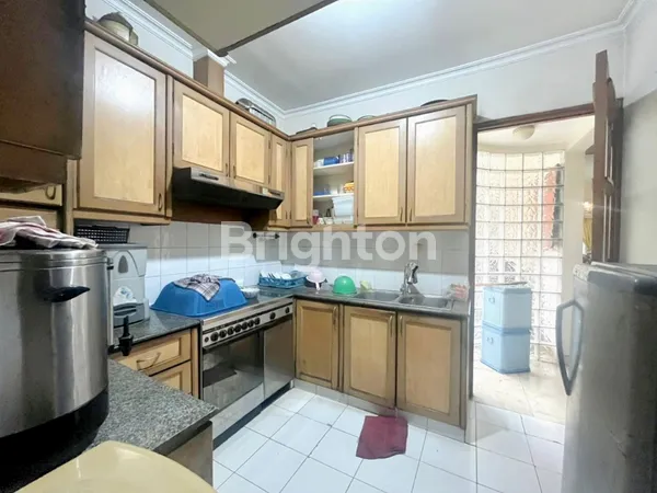 image DIJUAL FULL FURNISHED RUMAH BESAR SEKTOR 1 BINTARO (6)