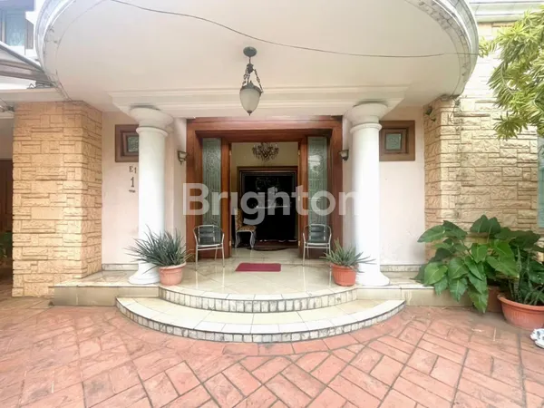 image DIJUAL FULL FURNISHED RUMAH BESAR SEKTOR 1 BINTARO (7)