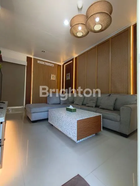 BALIKPAPAN - RUMAH MEWAH CANTIK BERNUANSA RESORT DI PINGGIR PANTAI (G080)