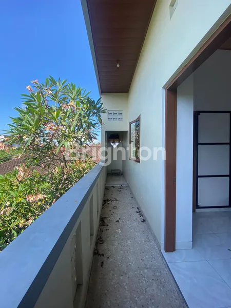 image DISEWA RUMAH 2 LANTAI DI JALAN JAYAKARTA, PEGUYANGAN (3)