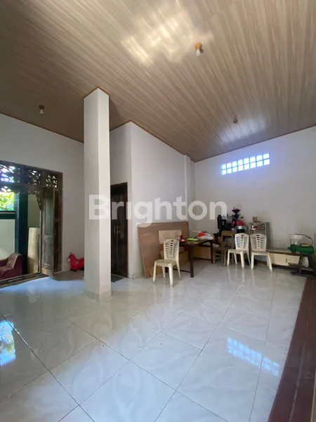 image DISEWA RUMAH 2 LANTAI DI JALAN JAYAKARTA, PEGUYANGAN (5)