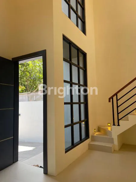 image RUMAH SIAP HUNI 2 LANTAI + ROOFTOP (2)