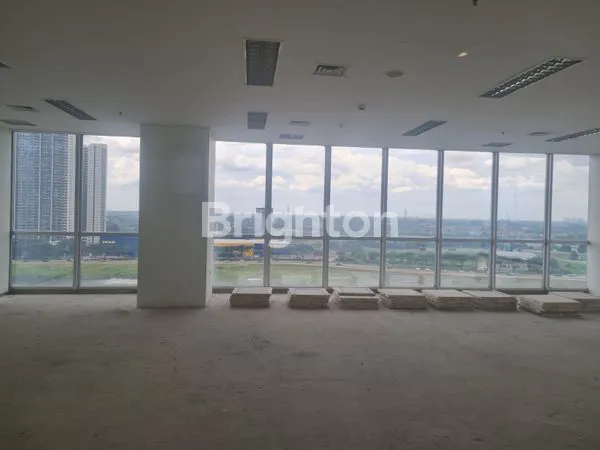 image OFFICE SPACE NICE VIEW  THE SMITH ALAM SUTERA (3)
