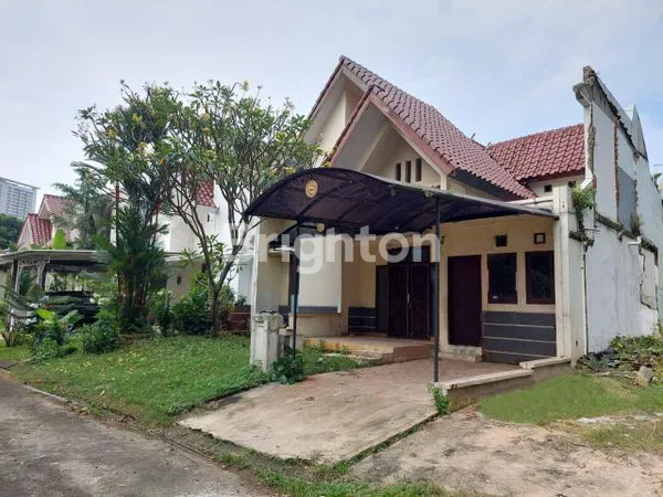 image DIJUAL RUMAH TAPI HITUNG TANAH AJA (3)