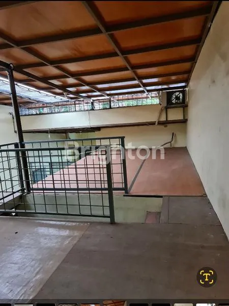 image RUKO STRATEGIS LAMPU MERAH KAUMAN (3)