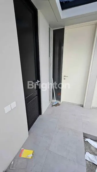 image HUNIAN STRATEGIS DI CITRALAND, 2 KT & CARPORT (3)