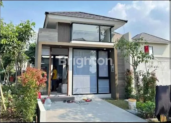 image HUNIAN STRATEGIS DI CITRALAND, 2 KT & CARPORT (1)