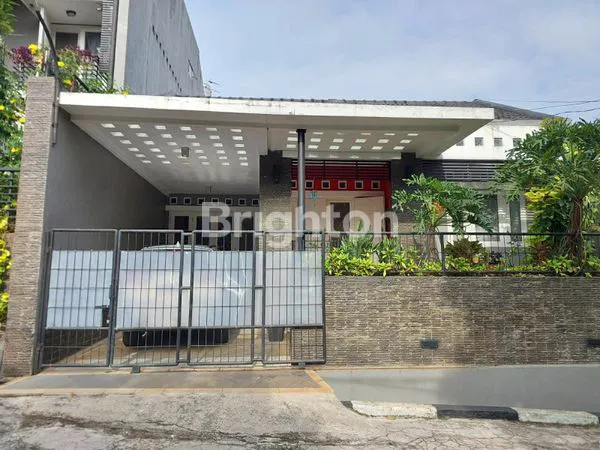 image RUMAH DI KOMPLEKS ASRI KAWASAN CINERE DEPOK (1)