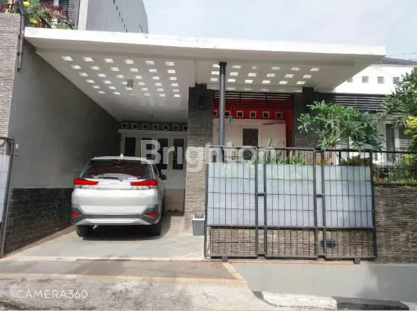 image RUMAH DI KOMPLEKS ASRI KAWASAN CINERE DEPOK (2)