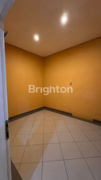 image RUMAH DI KOMPLEKS ASRI KAWASAN CINERE DEPOK (6)