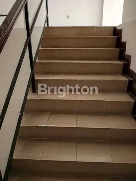 image RUKO MEWAH 3 LT, LOKASI PREMIUM (6)