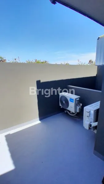 image JUAL CEPAT RUMAH\\\' 2 LANTAI SECOND LIKE NEW SELANGKAH KE RAYA MERR (7)