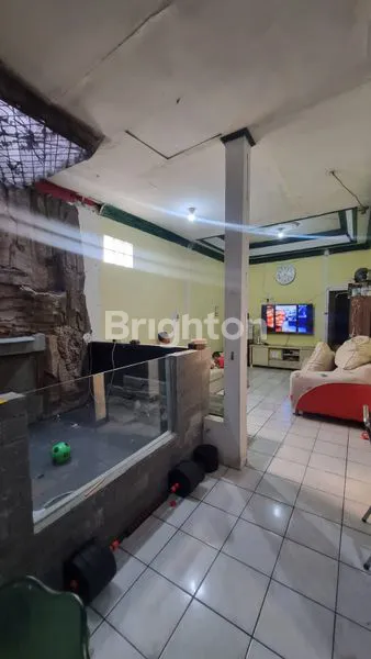 image RUMAH BAGUS 1 1/2 LANTAI  NYAMAN SIAP HUNI SRENGSENG JAKARTA BARAT (5)