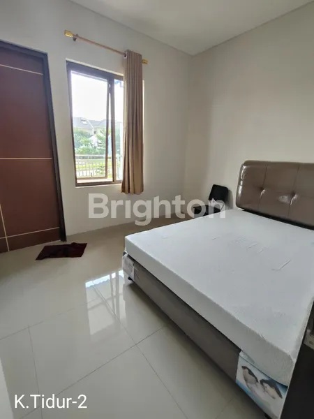 image RUMAH 2 LANTAI FULL FURNISH DI CITRA SENTUL RAYA  (7)