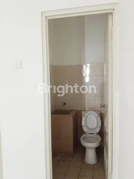 image RUKO 3 LT. DISEWAKAN DI PUSAT BISNIS SAWOJAJAR MALANG  (8)