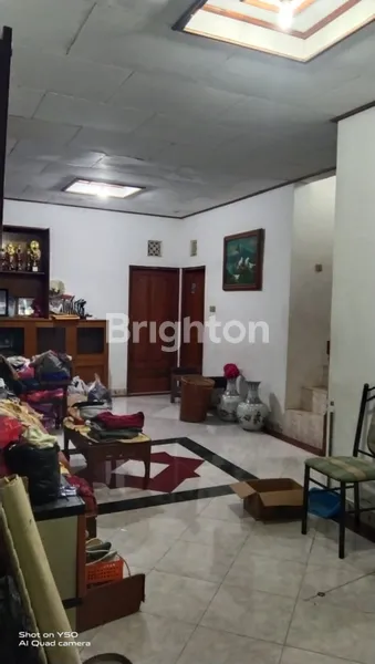 image DIJUAL RUMAH 2 LANTAI DI JALAN RAYA KESAMBI (2)