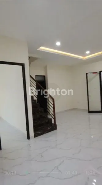 image RUMAH GRESS SELANGKAH ITS (2)