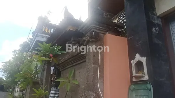 image RUMAH 3 LANTAI 4KT DI DENPASAR STRATEGIS (1)