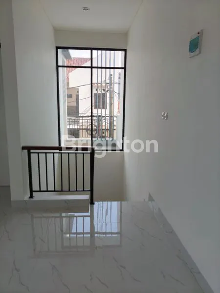 image RUMAH 2 LANTAI 3KT DI REGENCY MELATI MAS, SERPONG, TANGERANG SELATAN (6)