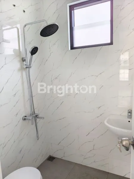 image RUMAH 2 LANTAI 3KT DI REGENCY MELATI MAS, SERPONG, TANGERANG SELATAN (2)