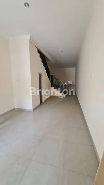 image RUKO 3 LANTAI TELUK GONG (4)