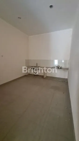 image RUKO 3 LANTAI TELUK GONG (5)