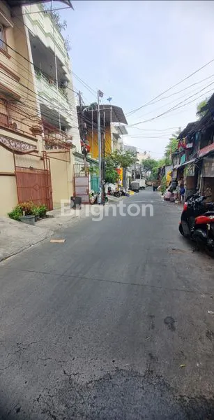 image RUKO 3 LANTAI TELUK GONG (3)