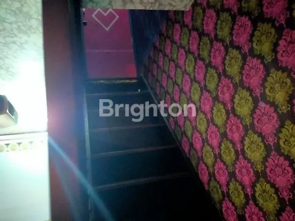 image RUMAH 2 LANTAI DI JALAN PACAR KEMBANG SURABAYA (5)