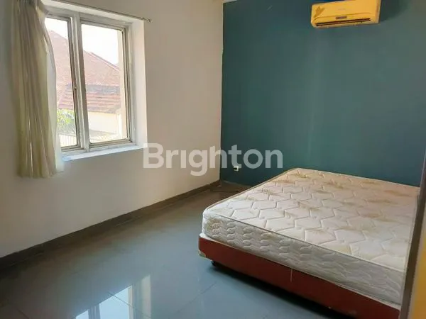 image DIJUAL RUMAH DAN KOST STRATEGIS DI GANDARIA SELATAN BELAKANG PIM 1, COCOK UNTUK HUNIAN & INVESTASI USAHA\N\N (8)