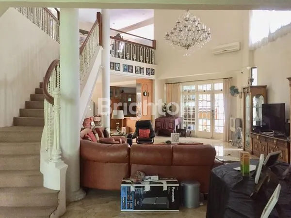 image RUMAH 7KT MEWAH KAVELING SUDUT JAKSEL (5)