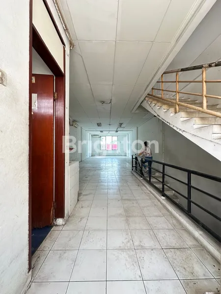 image RUKO 3 LANTAI TENGAH KOTA DEKAT KAMPUS DAN KAWASAN KULINER BANDUNG (4)